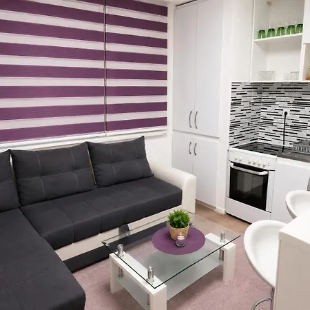 Stan Na Dan Apartment